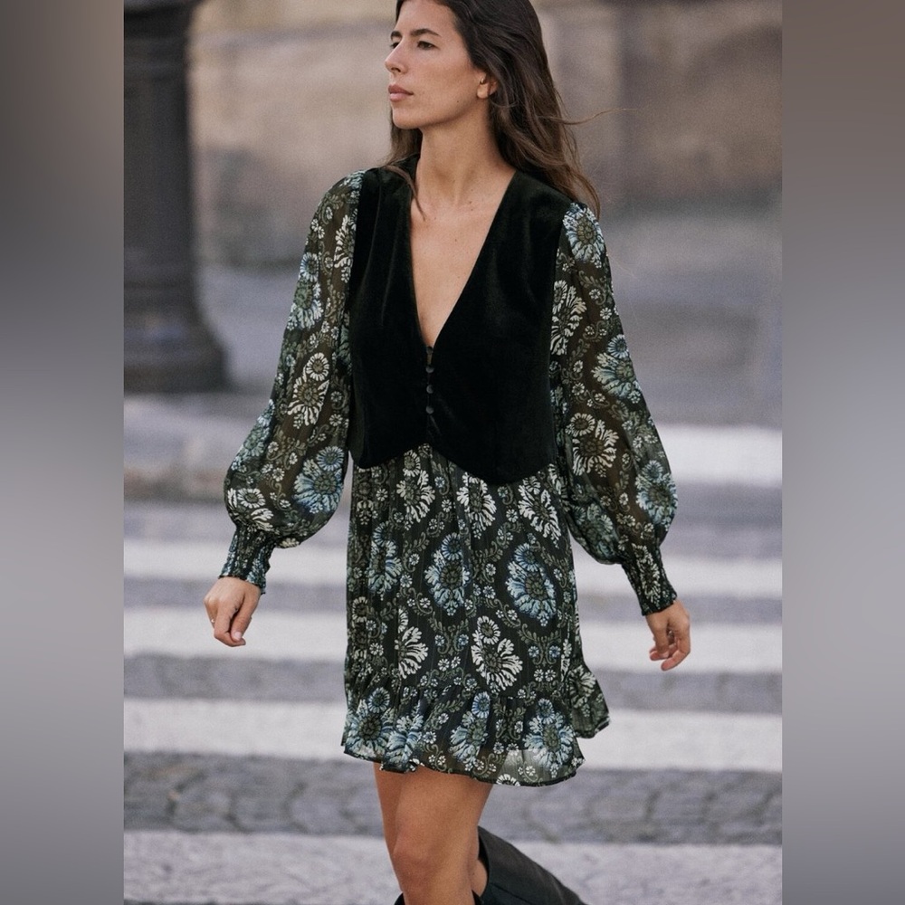 Zara Black and Green Floral Long Sleeve Dress